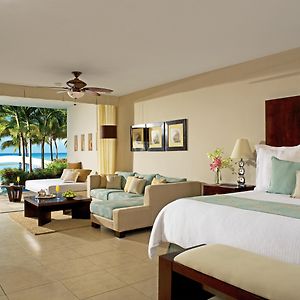 Pool Side Junior Suite